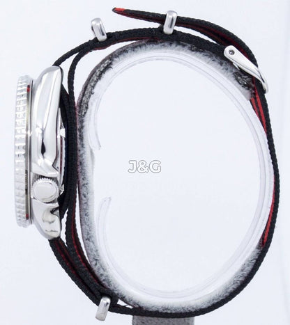 Seiko Automatic movement White Stainless steel Male SKX009K1-var-NATO3. A brand-new Seiko watch featuring a White dial and a Stainless steel strap. Front view. - view 3