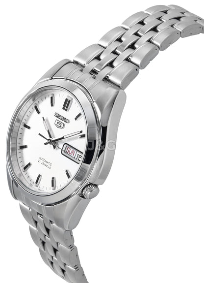 Seiko Automatic movement White Stainless steel Male SNK355K1. A brand-new Seiko watch featuring a White dial and a Stainless steel strap. Side view. - view 3