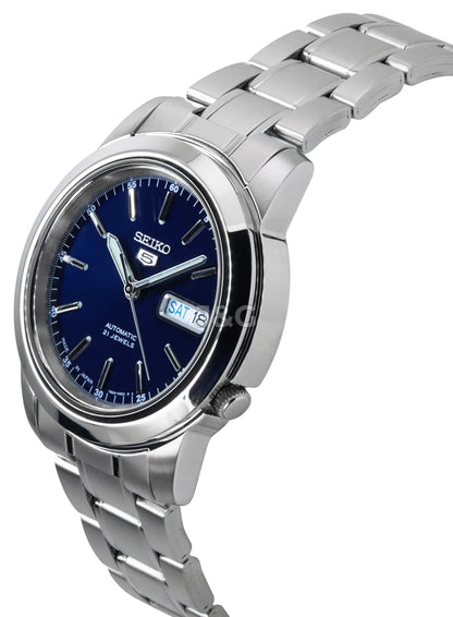 Seiko Automatic movement White Stainless steel Male SNKE51J1. A brand-new Seiko watch featuring a White dial and a Stainless steel strap. Side view. - view 3