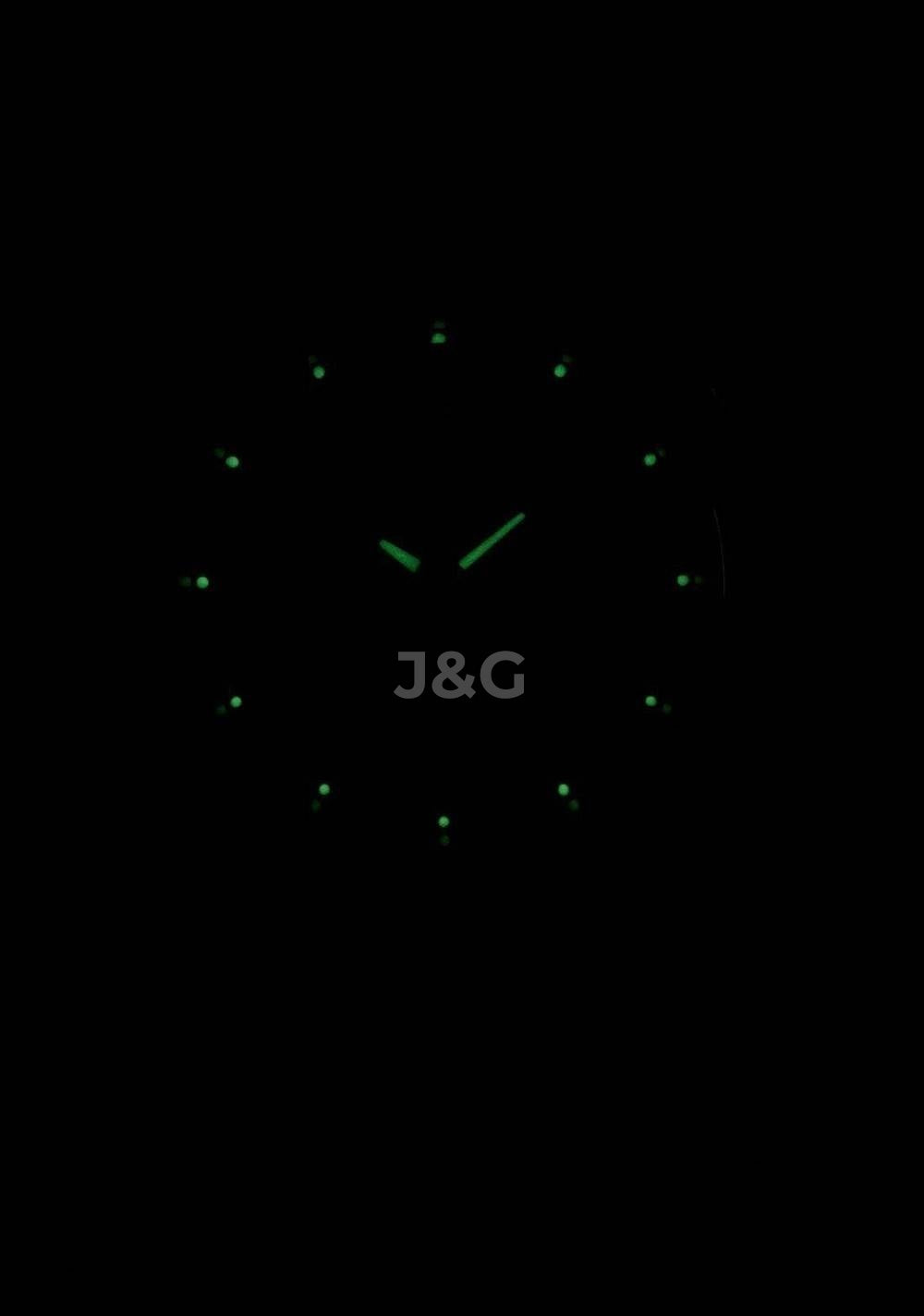 Seiko Automatic movement White Stainless steel Male SNKL23K1. A brand-new Seiko watch featuring a White dial and a Stainless steel strap. Front view. - view 2