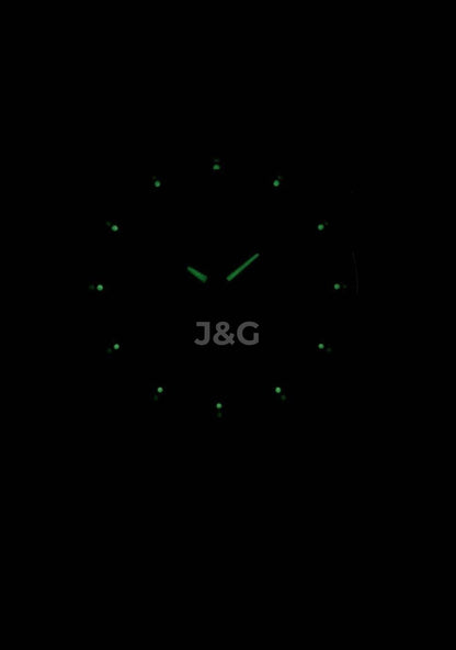 Seiko Automatic movement White Stainless steel Male SNKL23K1. A brand-new Seiko watch featuring a White dial and a Stainless steel strap. Front view. - view 2