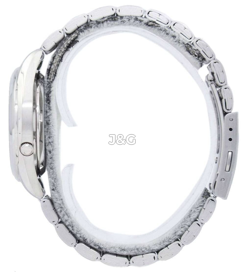 Seiko Automatic movement White Stainless steel Male SNKL23K1. A brand-new Seiko watch featuring a White dial and a Stainless steel strap. Front view. - view 3