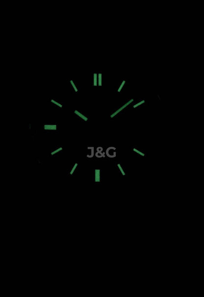 Seiko Automatic movement White Stainless steel Male SNXS77K1. A brand-new Seiko watch featuring a White dial and a Stainless steel strap. Side view. - view 2