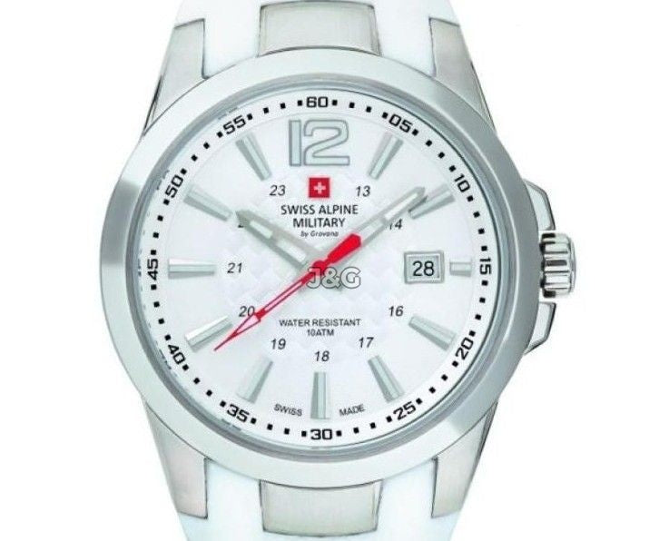Swiss Alpine Military Combat Quartz movement White Rubber Male 7058.1833.-.GW. A brand-new Swiss Alpine Military Combat watch featuring a White dial and a Rubber strap. Side view. - view 2
