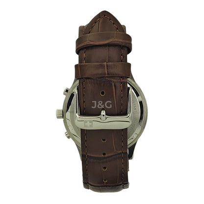 Swiss Alpine Military Luminous hands Silver Leather Male 7084.9532.-.GW. A brand-new Swiss Alpine Military watch featuring a Silver dial and a Leather strap. Angled view. - view 2