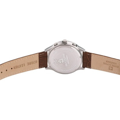 Swiss Alpine Military Luminous hands Silver Leather Male 7084.9532.-.GW. A brand-new Swiss Alpine Military watch featuring a Silver dial and a Leather strap. Angled view. - view 3