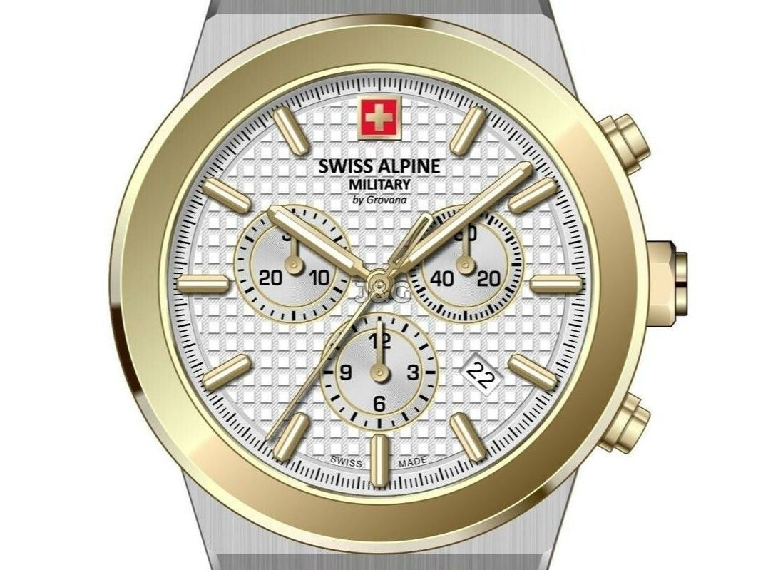 Swiss Alpine Military Pioneer Quartz movement Silver Stainless steel Male 7048.9142.-.GW. A brand-new Swiss Alpine Military Pioneer watch featuring a Silver dial and a Stainless steel strap. Angled view. - view 2