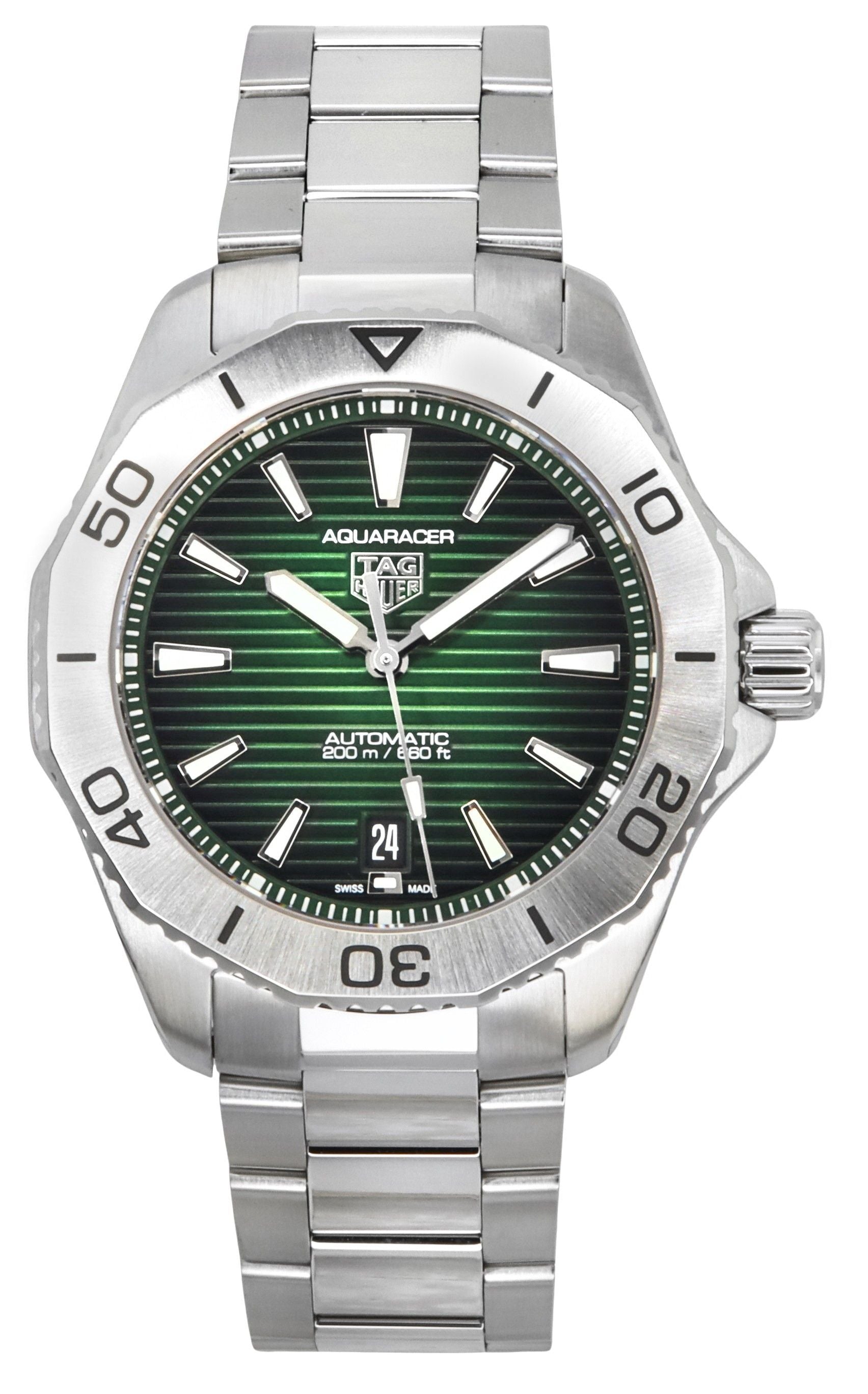 Tag Heuer Aquaracer Professional Date Sunray Brushed Green. A brand-new Tag Heuer Aquaracer watch featuring a Brushed Green dial and a Stainless steel strap. Side view.