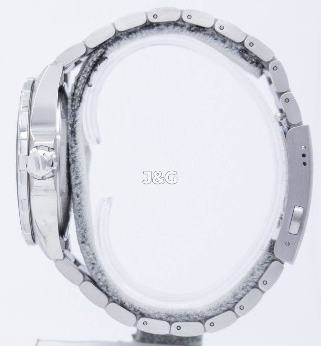 Tag Heuer Formula 1 Automatic movement White Stainless steel Male WAZ2011.BA0843. A brand-new Tag Heuer Formula 1 watch featuring a White dial and a Stainless steel strap. Side view. - view 3