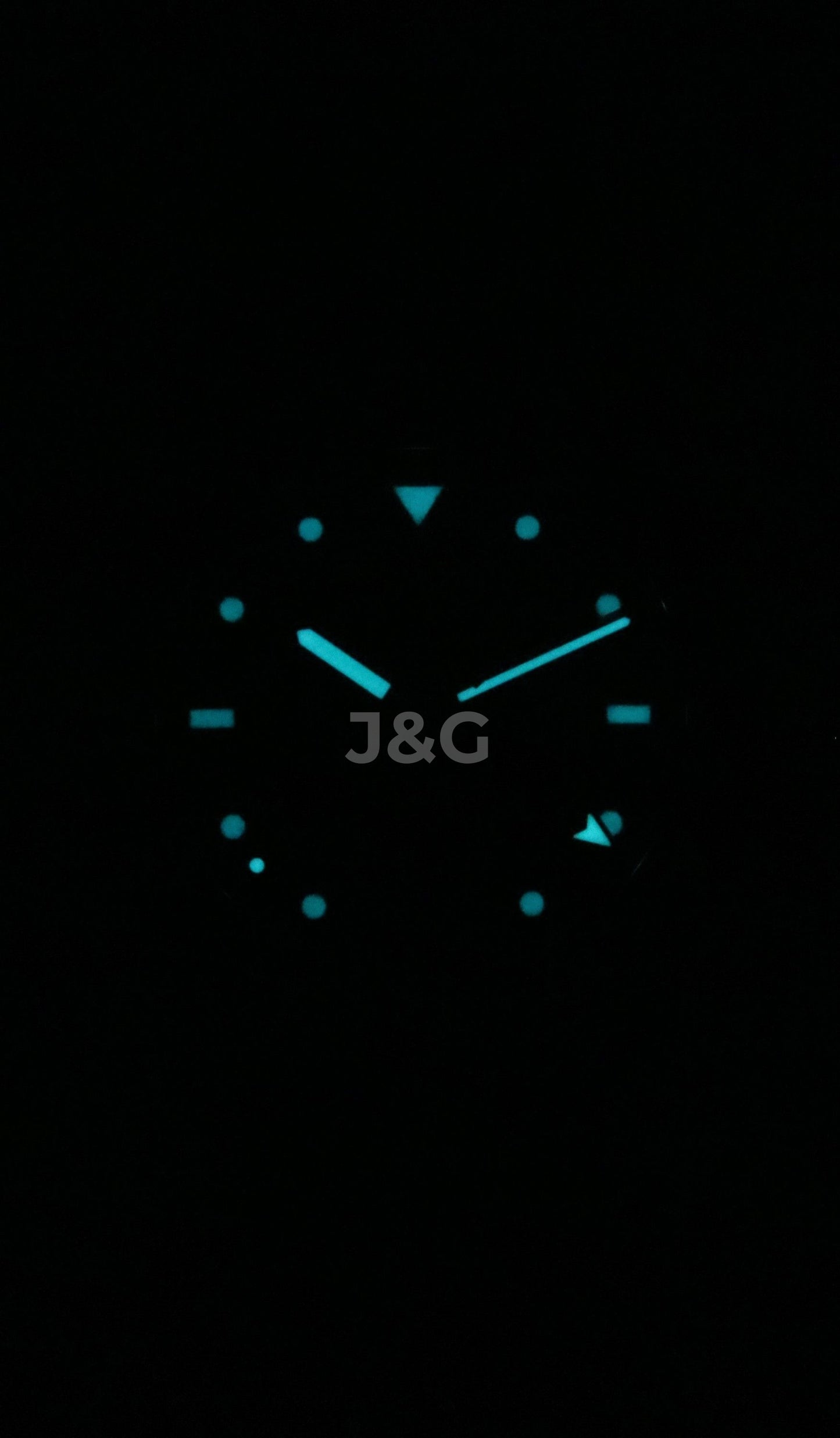 Tissot Date display Black Rubber Male T120.852.17.051.00. A brand-new Tissot watch featuring a Black dial and a Rubber strap. Side view. - view 2